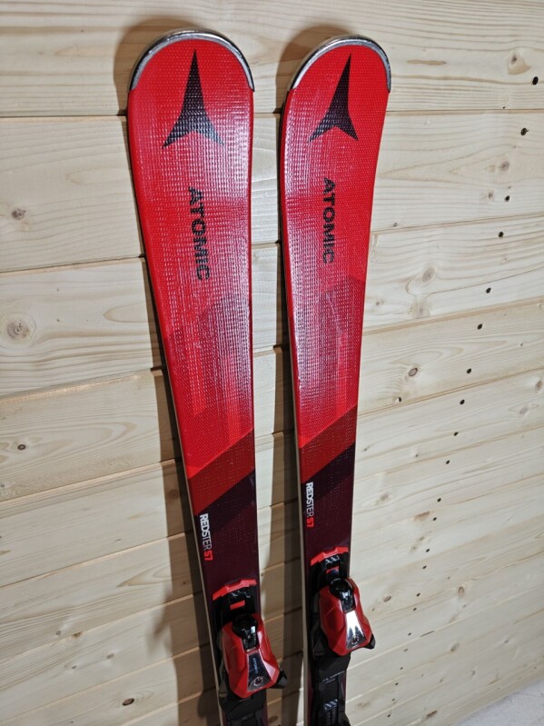 LYŽE ATOMIC REDSTER S9 149CM